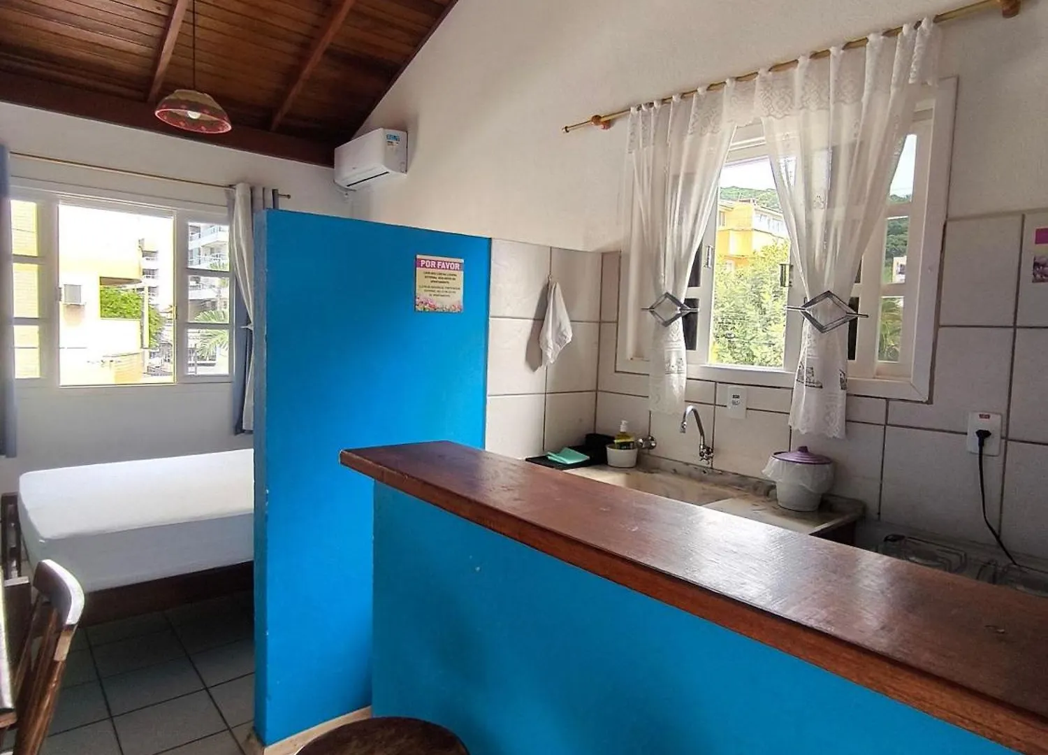 Residencial Santo Antônio BOMBINHAS SC Apartamento 0*,  Brasil