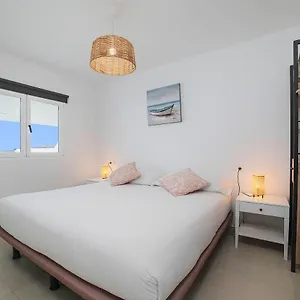 https://villa-garoe.in-canary-islands.com
